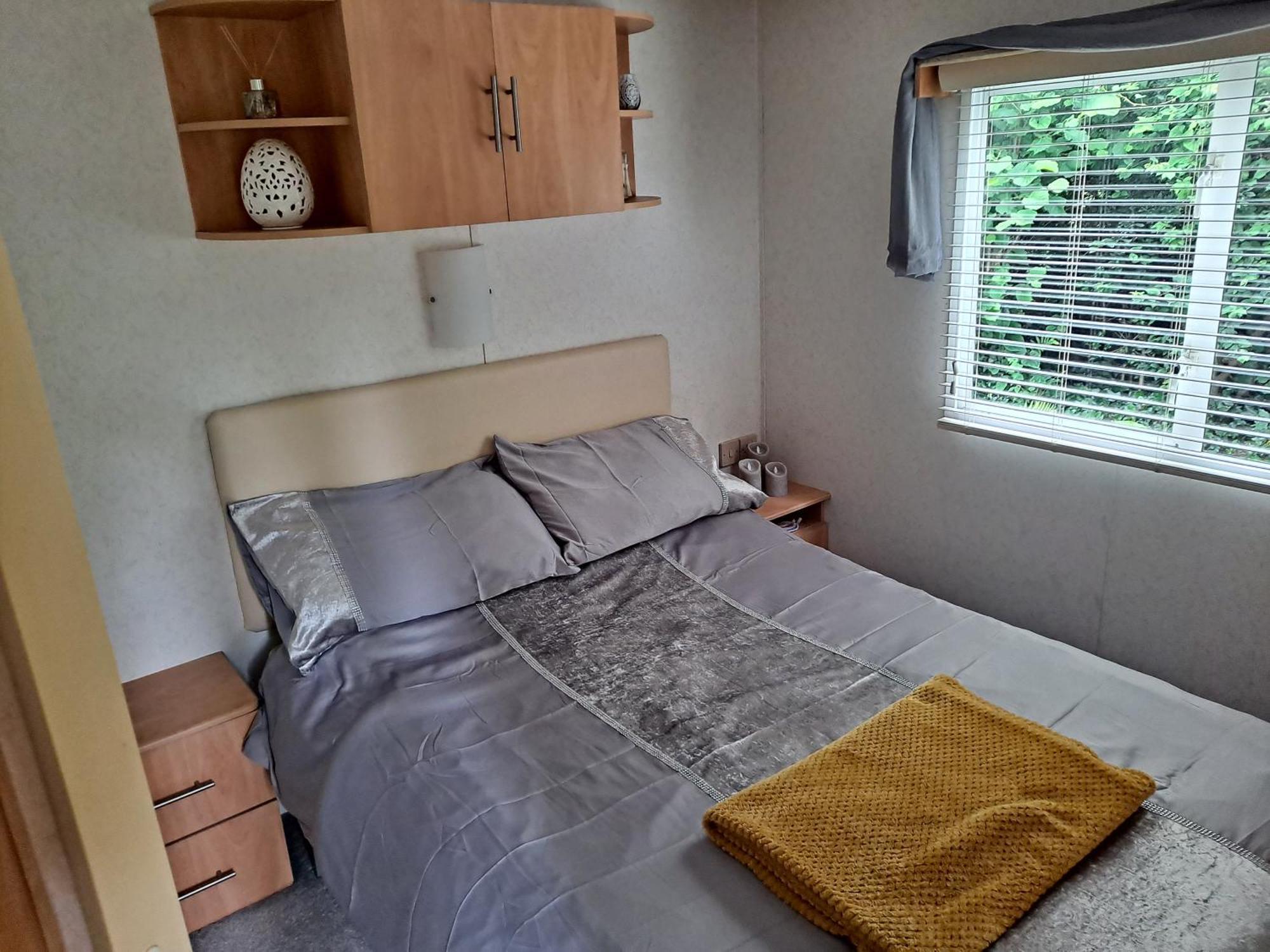 Amroth Bay Holiday Caravan Llanteg Exterior photo